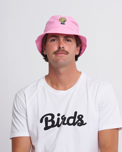 Neverfind Bucket Hat – Pink